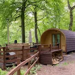 Broomhills Farm River Eco Pods Bauernhof