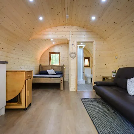 Broomhills Farm River Eco Pods *