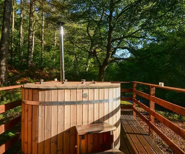 Broomhills Farm River Eco Pods *