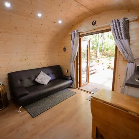 Farm stay Broomhills Farm River Eco Pods
