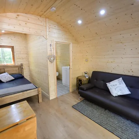 Broomhills Farm River Eco Pods * Καρλάιλ