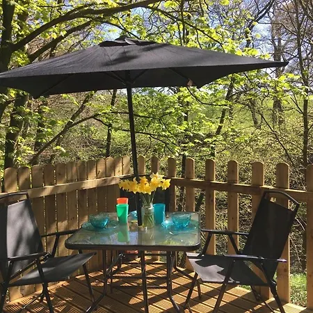 Broomhills Farm River Eco Pods Farm stay *