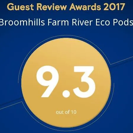 Farm stay Broomhills Farm River Eco Pods